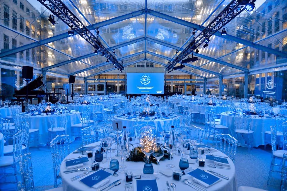Dîner de gala sous chapiteau