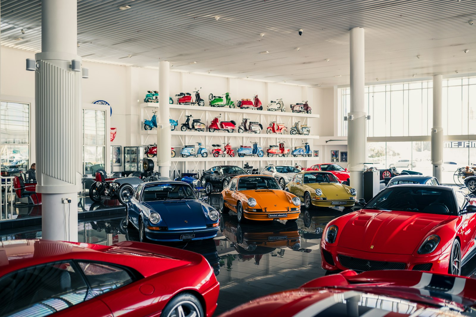 Showroom automobile